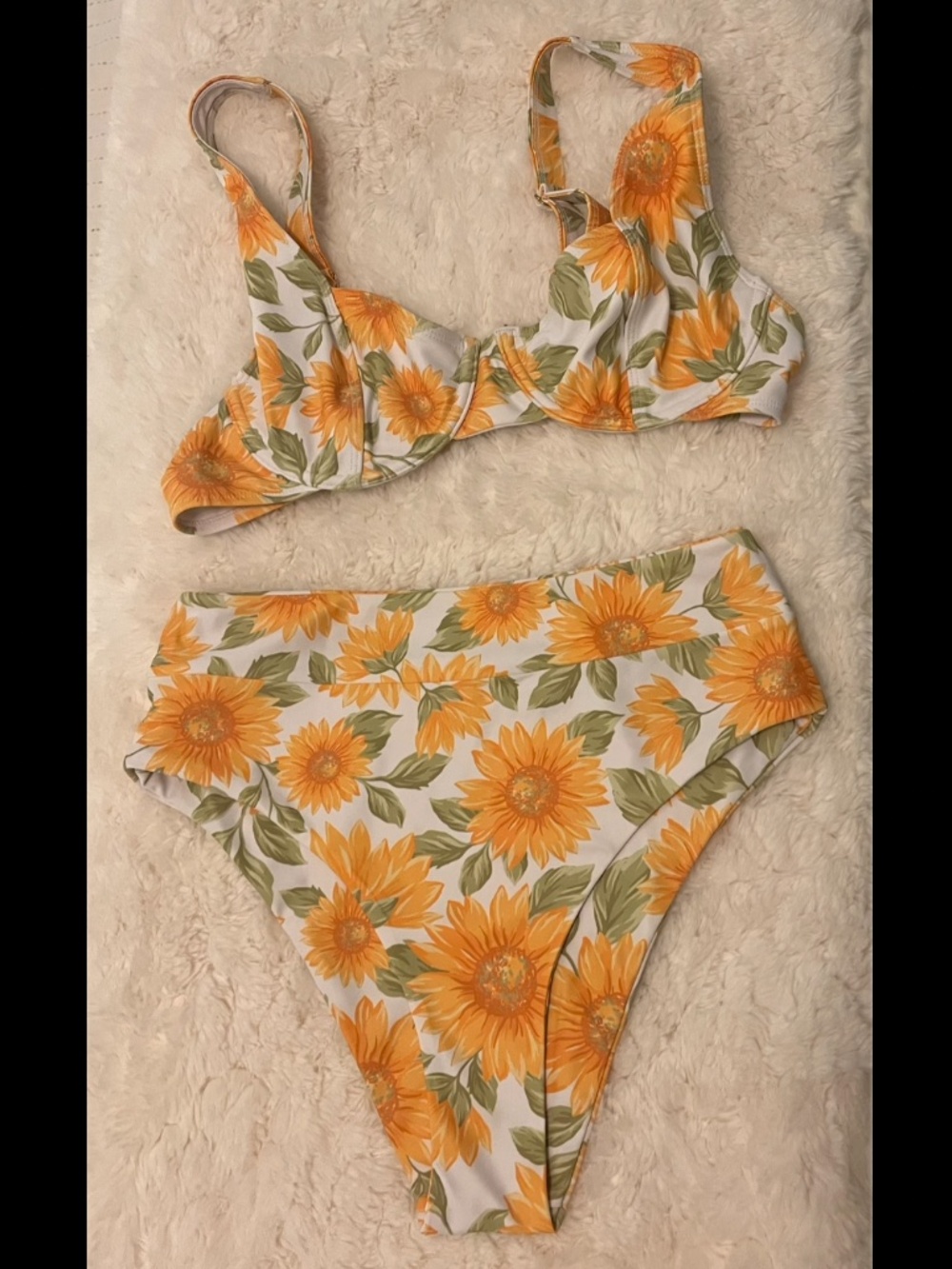 🌻 Kulani Kinis 🌻 Sunflower Bikini Underwire Top Cheeky High Hip Women’s Small